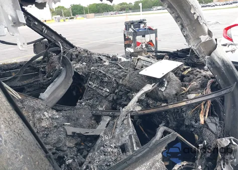 2016 Land Rover Range Rover 5.0L V8 Supercharged из США, поврежденный, VIN SALGS2EFXGA301566